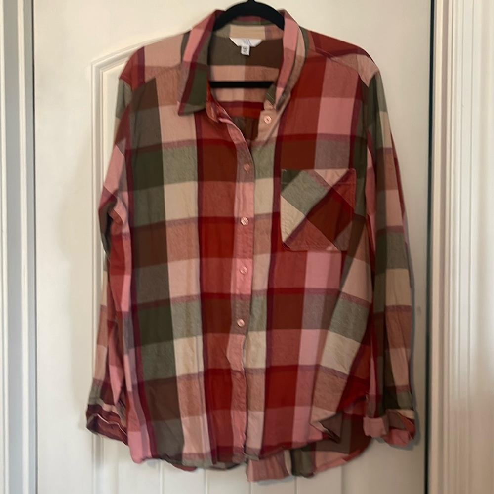Fall colored plaid button up. Size 3X/ 22W